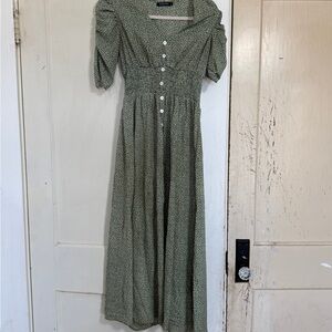 Elegant Green Button-Up Dress